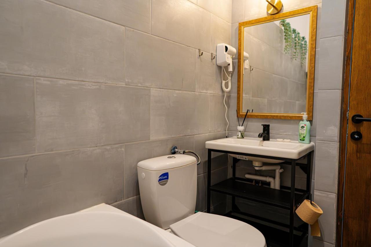 Old Town Jacuzzi Studio 부쿠레슈티 외부 사진